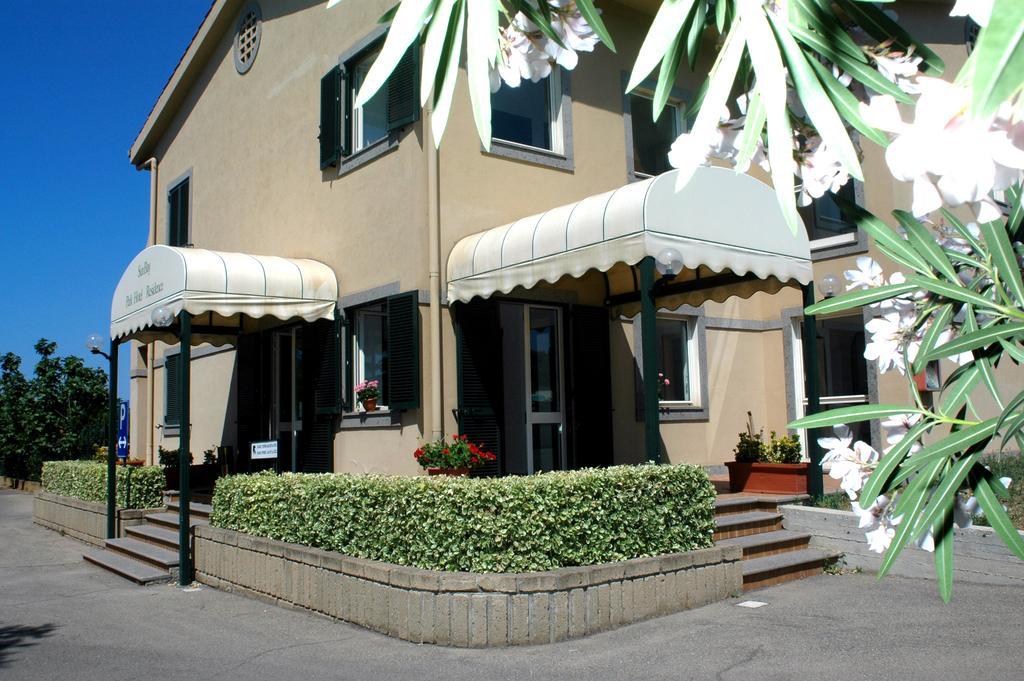 Hotel Baia Del Sole Чивитавеккья Экстерьер фото